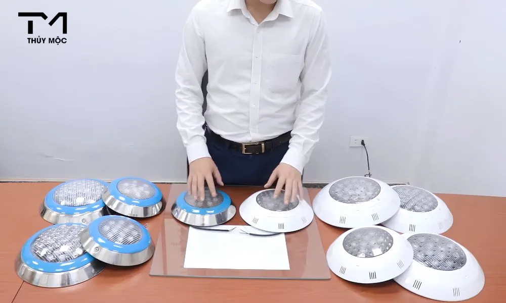 phân loại đèn led âm nước cho hồ jacuzzi