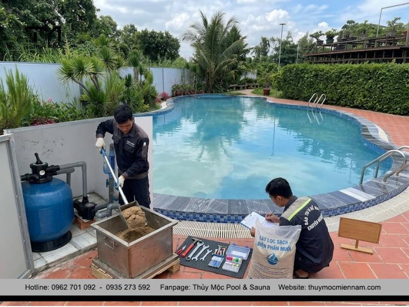 thay cát và bảo trì bình lọc bể bơi chuyên nghiệp tại Thủy Mộc